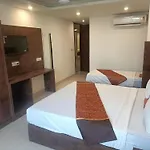 Hotel D Tark Near Igi Airport
